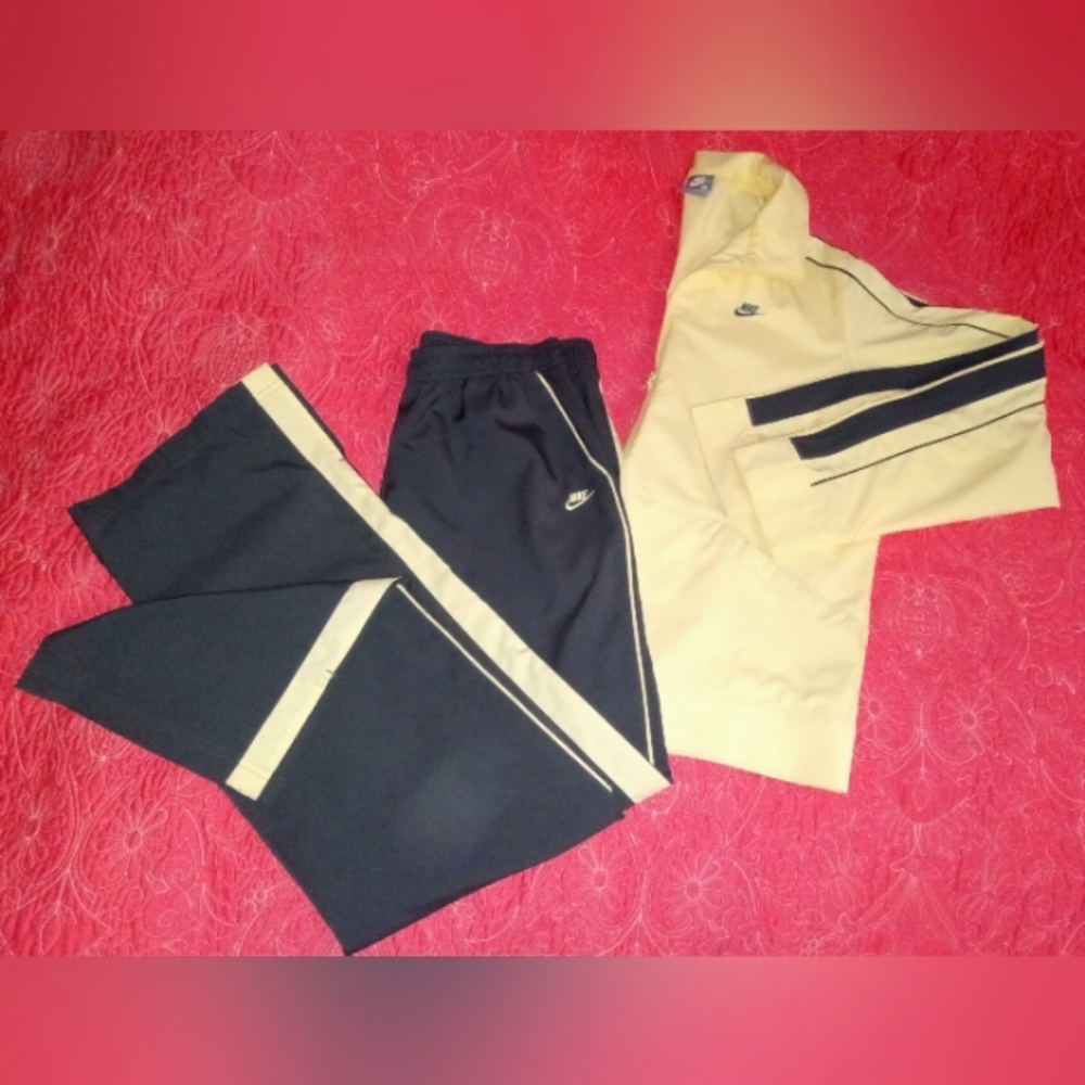 Vintage NIKE windbreaker/pants suit, yellow/charcoal, sz L/XL  Circa. 20…